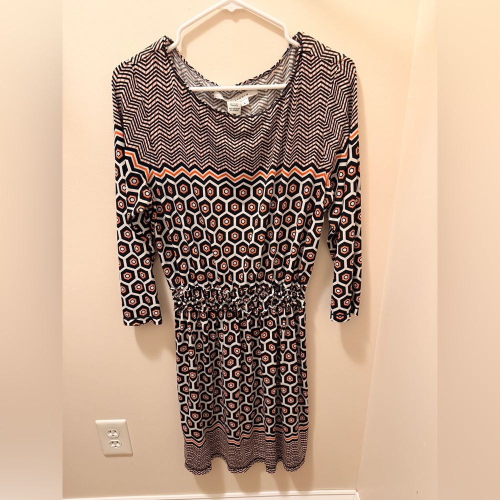 Max Studio Black and Orange Long Sleeve Dress